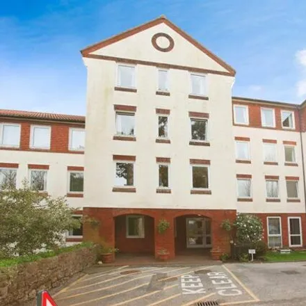 Buy this 1 bed apartment on Cleveland Road in Paignton, TQ4 6JS