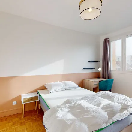 Rent this 1 bed apartment on 24 Avenue Audra in 92700 Colombes, France