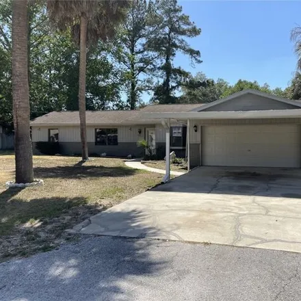 Rent this 3 bed house on 13560 Southeast 47 Terrace in Marion County, FL 34491