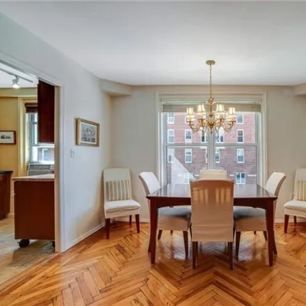 Image 6 - 181 73rd Street, New York, NY 11209, USA - Apartment for sale