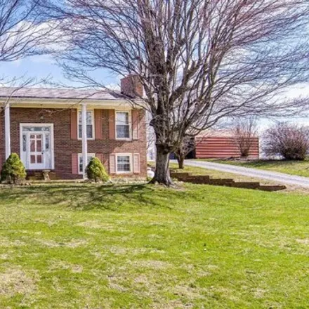 Buy this 4 bed house on 356 Keltner Road in Taylor County, KY 42718