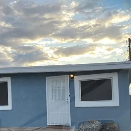 Rent this 3 bed house on 4818 South 17th Street in Phoenix, AZ 85040