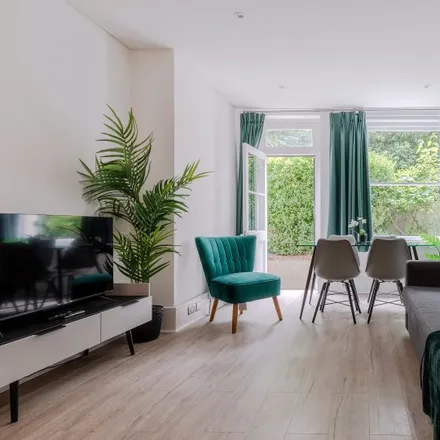 Rent this 1 bed apartment on Mowbray Court Hotel in 28-32 Penywern Road, London