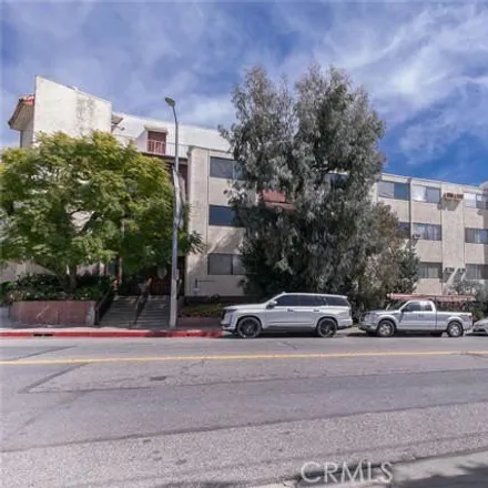 Buy this 2 bed condo on 530 S Barrington Ave Apt 305 in Los Angeles, California