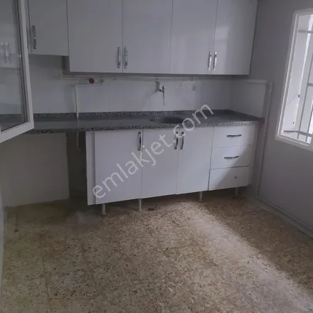 Rent this 3 bed apartment on unnamed road in 35110 Karabağlar, Turkey