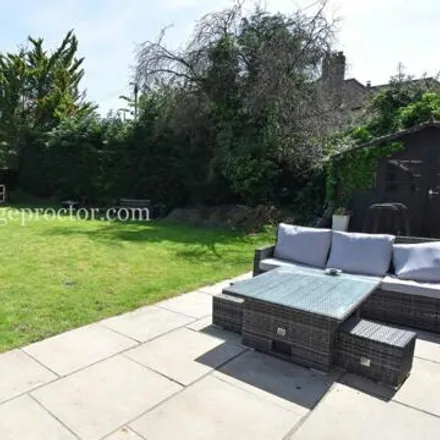 Image 2 - Mayfield Road, Chatterton Village, London, BR1 2EP, United Kingdom - House for sale
