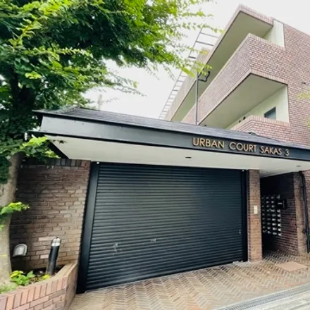 Rent this 2 bed apartment on Mukogaoka High School in 浄心寺坂, Hakusan 1-chome