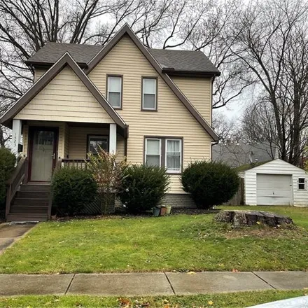 Buy this 2 bed house on 1519 Meriline Street in Cuyahoga Falls, OH 44221