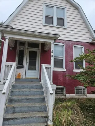 Buy this 2 bed house on 3789 California Avenue in St. Louis, MO 63118