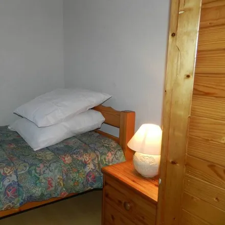 Rent this 2 bed duplex on Le Lavandou in Avenue du Général de Gaulle, 83980 Le Lavandou