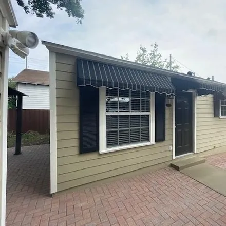 Rent this 2 bed house on 1557 Washington Street in Orlando, FL 32801