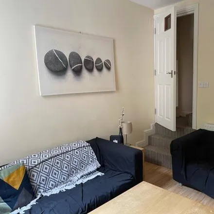 Rent this 5 bed townhouse on 261 Heeley Road in Selly Oak, B29 6EL