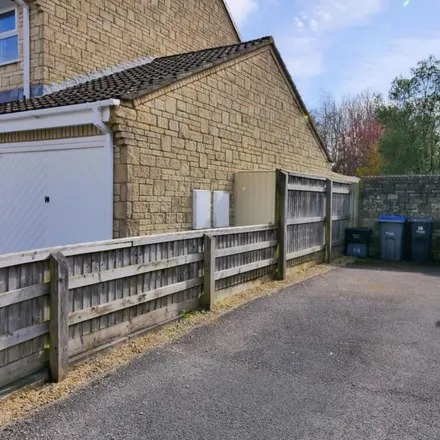 Rent this 2 bed apartment on Saunders Grove in Corsham, SN13 9XG