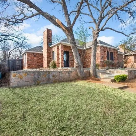 Buy this 3 bed house on 4162 Sunday Hill Drive in Arlington, TX 76016