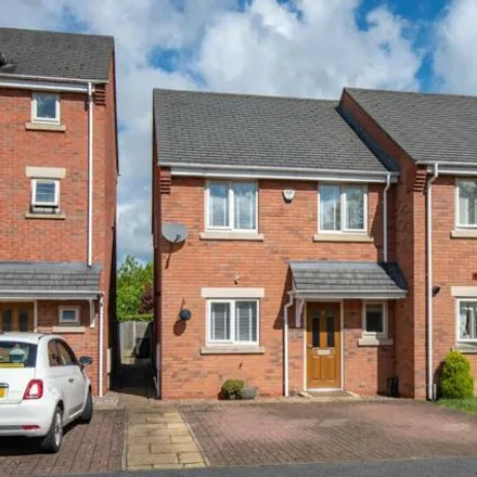 Buy this 3 bed house on Regal Gardens in Bromsgrove, B61 7BF