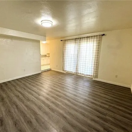 Image 6 - 1861 North Shadow Mountain Place, Las Vegas, NV 89108, USA - House for rent