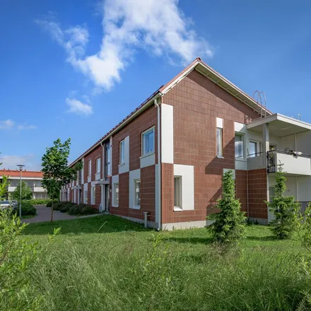 Rent this 2 bed apartment on Sipulitie 1 in 01350 Vantaa, Finland