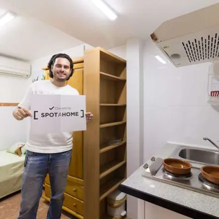 Rent this 1 bed apartment on Carrer de Ferré in 08904 l'Hospitalet de Llobregat, Spain