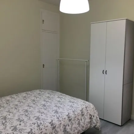 Rent this 6 bed room on Madrid in Calle de Andrés Torrejón, 22