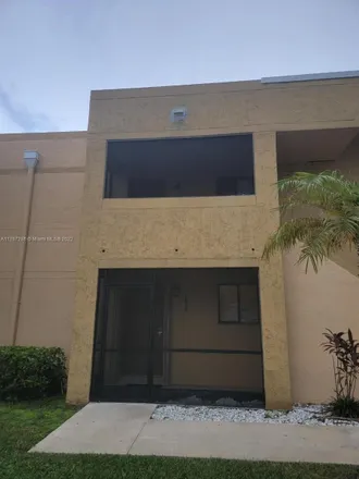Image 5 - 151 Lakeview Drive, Weston, FL 33326, USA - Condo for sale