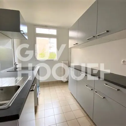 Rent this 2 bed apartment on 15 Rue Jean Dussourd in 92600 Asnières-sur-Seine, France