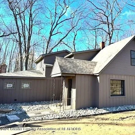 Buy this 3 bed house on 9422 State Road in Bath Charter Township, MI 48840