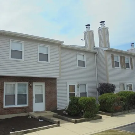 Rent this 2 bed house on unnamed road in Aurora, IL 60502