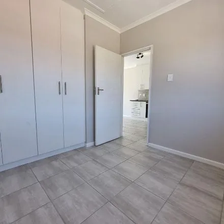 Image 5 - Pelican Road, Nelson Mandela Bay Ward 3, Gqeberha, 6000, South Africa - Apartment for rent