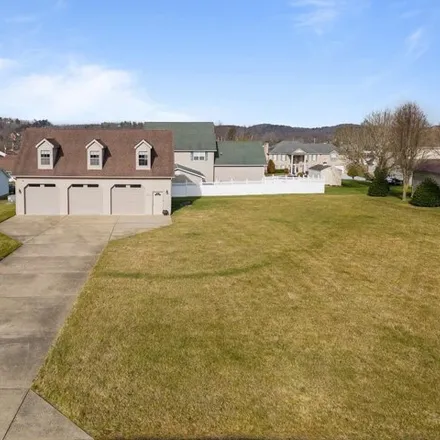 Buy this 1 bed house on 1033 Pansy Lane in Louisa, KY 41230