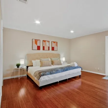 Rent this 3 bed house on Baldwin Park in CA, 91706