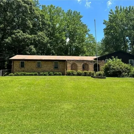 Buy this 5 bed house on 6940 Oak Leaf Dr in Fairburn, Georgia