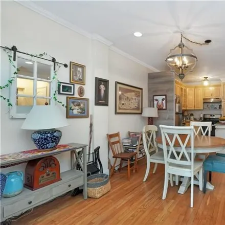 Image 2 - 9201 Shore Road, New York, NY 11209, USA - Apartment for sale
