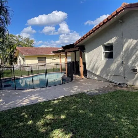 Image 2 - 2796 Northwest 121st Drive, Coral Springs, FL 33065, USA - House for sale