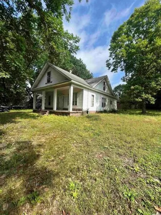 Buy this 4 bed house on 400 West Moline Street in Malvern, AR 72104