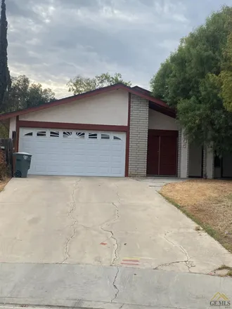 Buy this 3 bed house on 2605 Auburn Court in Bakersfield, CA 93306