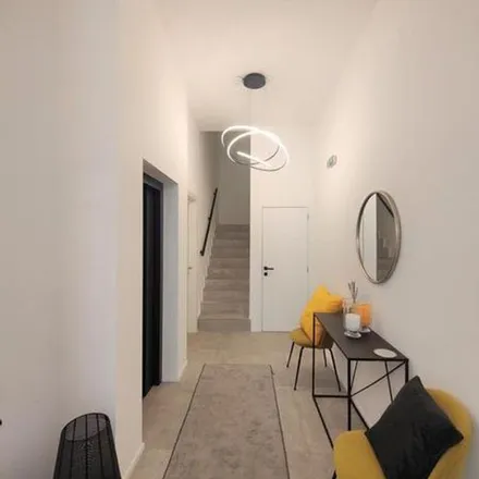 Rent this 2 bed apartment on Rue des Chevaliers - Riddersstraat 16 in 1050 Ixelles - Elsene, Belgium