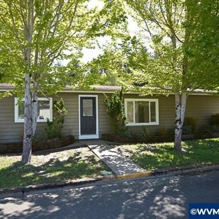 Buy this studio apartment on 11674 Lark Court Northeast in Marion County, OR 97020