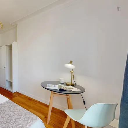 Image 3 - 61 Rue des Cloÿs, 75018 Paris, France - Room for rent