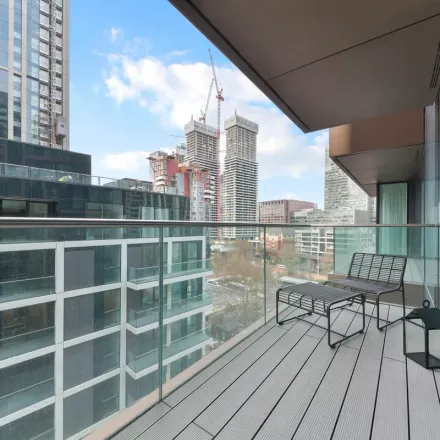 Rent this 3 bed apartment on One Canada Square in 1 Canada Square, Canary Wharf