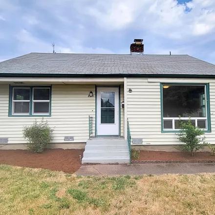 Buy this 2 bed house on 830 Jerry Street in Eugene, OR 97402