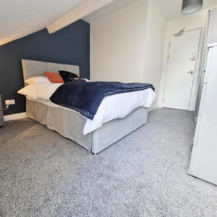 Rent this 1 bed room on Deckham Terrace in Gateshead, NE8 3TT