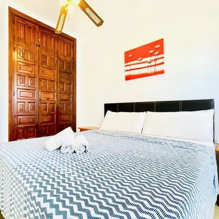 Rent this 2 bed apartment on Roquetas de Mar in Calle de Roquetas de Mar, 28033 Madrid