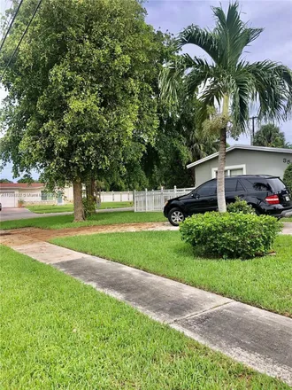 Image 1 - 3500 Northwest 39th Street, Lauderdale Lakes, FL 33309, USA - House for rent