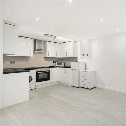 Image 3 - Tasso Road, London, W6 8LY, United Kingdom - Apartment for rent