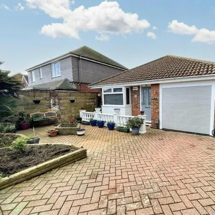 Buy this 3 bed house on Horsham Avenue in Peacehaven, BN10 8HX