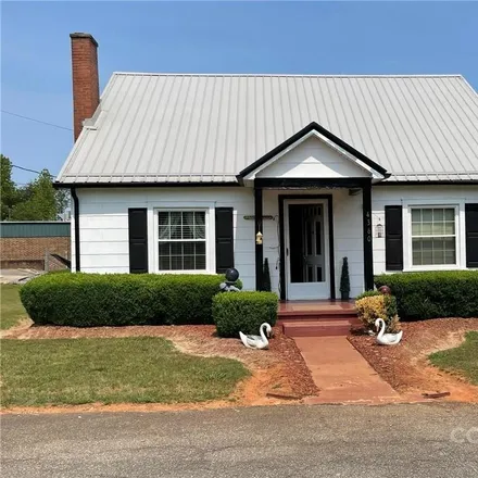 Buy this 4 bed house on 4360 1st Street Place Northeast in Hickory, NC 28601