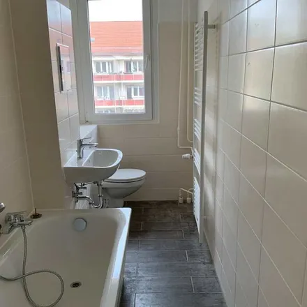 Rent this 3 bed apartment on Leonhard-Frank-Straße 16 in 04318 Leipzig, Germany