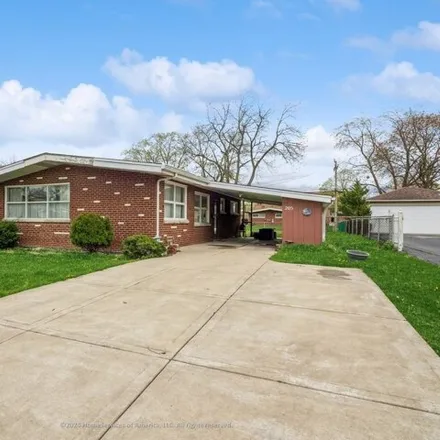 Buy this 3 bed house on 576 West Wood Avenue in Bensenville, IL 60106