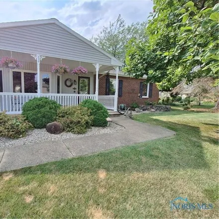 Buy this 3 bed house on 230 Norbert Dr in Fremont, Ohio
