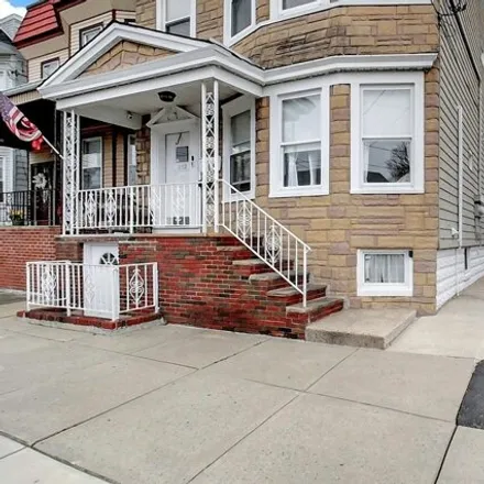 Buy this 5 bed house on 242 Highland Avenue in Kearny, NJ 07032